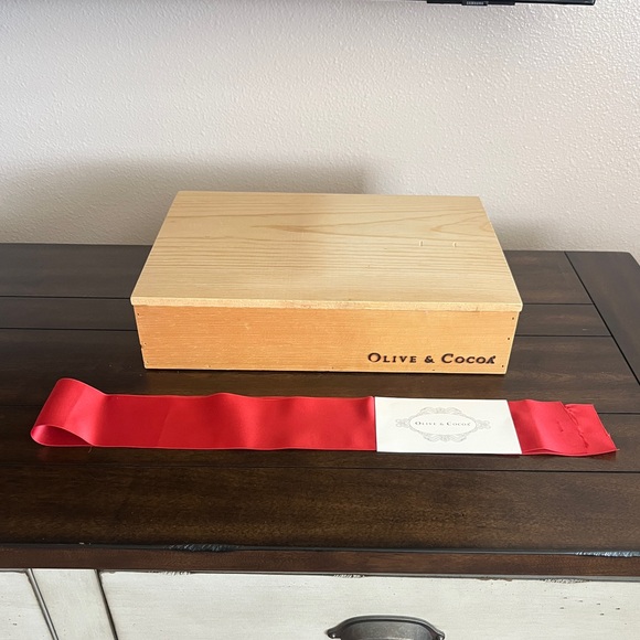 Olive & Cocoa Wood Box Home Décor - Picture 2 of 7